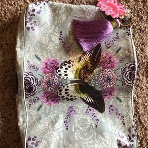 Large Tassel Pouch